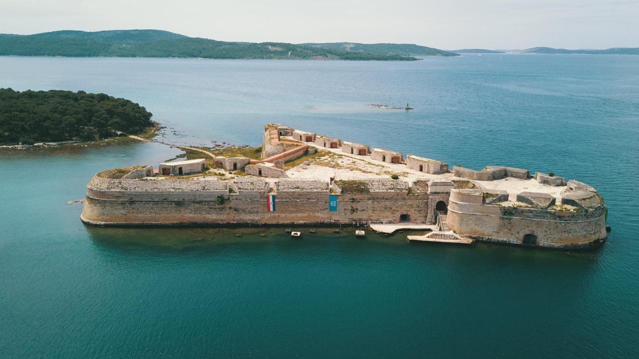 Apartment Anamaria Sibenik Bagian luar foto