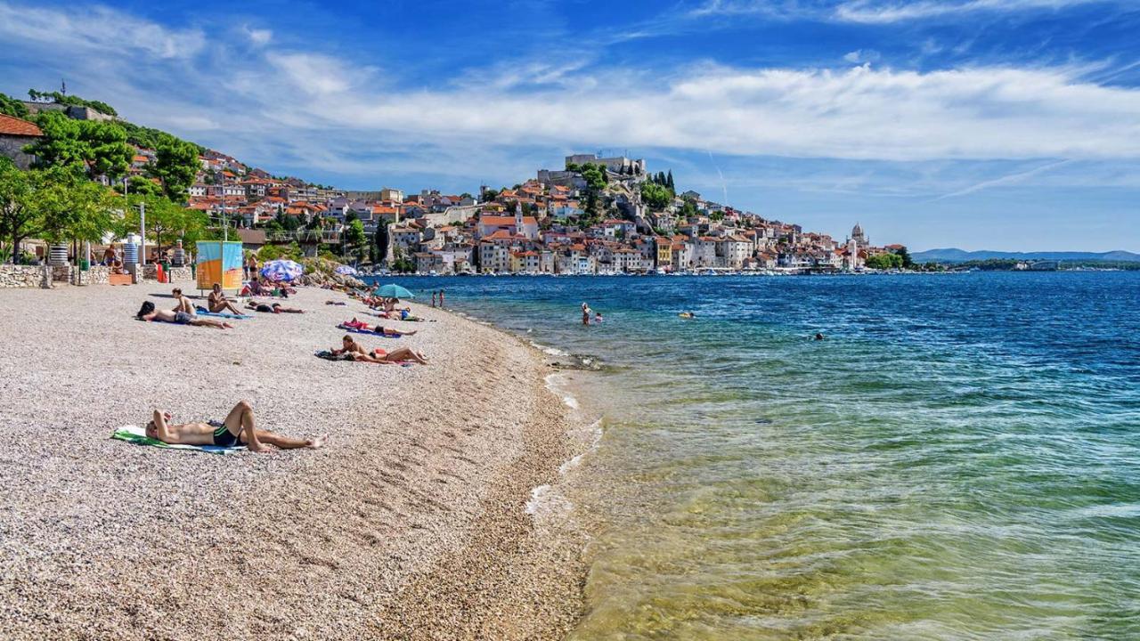 Apartment Anamaria Sibenik Bagian luar foto