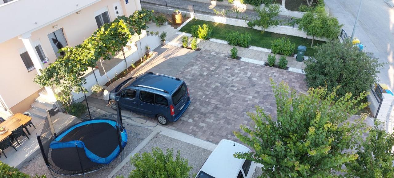 Apartment Anamaria Sibenik Bagian luar foto