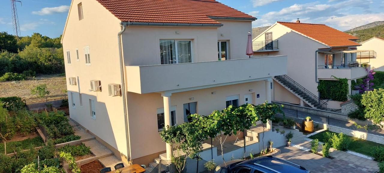 Apartment Anamaria Sibenik Bagian luar foto