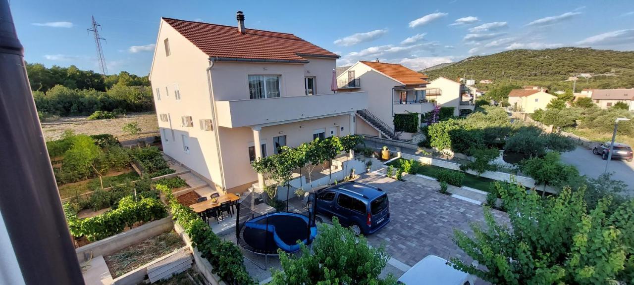 Apartment Anamaria Sibenik Bagian luar foto