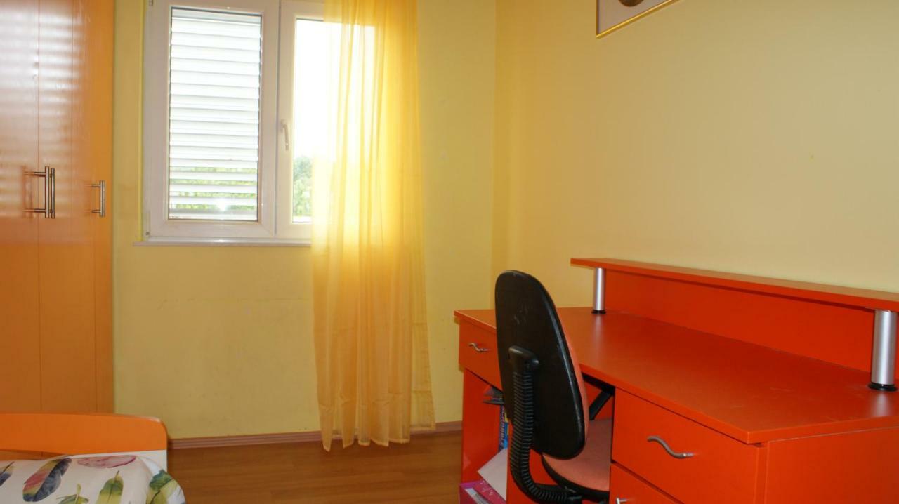 Apartment Anamaria Sibenik Bagian luar foto