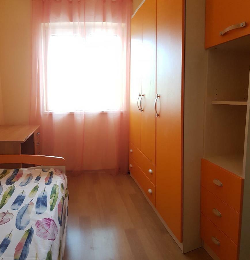 Apartment Anamaria Sibenik Bagian luar foto